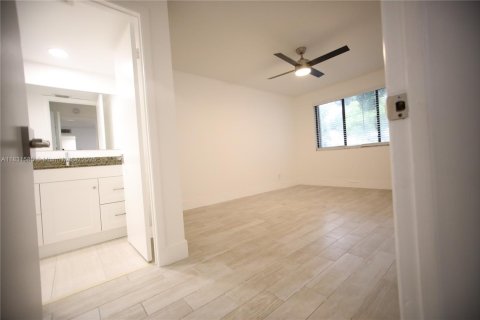 Copropriété à louer à Coral Springs, Floride: 2 chambres, 91.6 m2 № 1980644 - photo 27