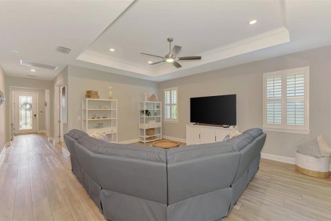 House in Englewood, Florida 3 bedrooms, 176.7 sq.m. № 2396176 - photo 17