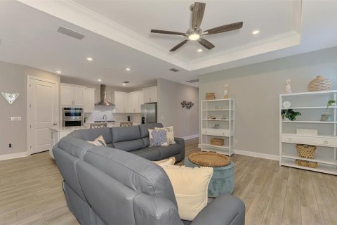 House in Englewood, Florida 3 bedrooms, 176.7 sq.m. № 2396176 - photo 19
