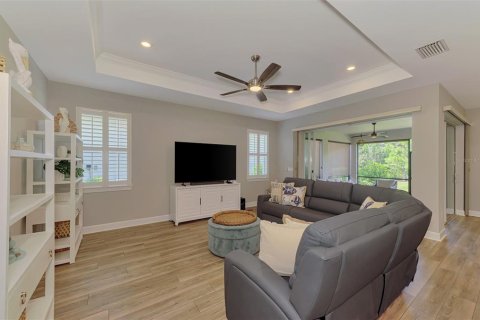 House in Englewood, Florida 3 bedrooms, 176.7 sq.m. № 2396176 - photo 15