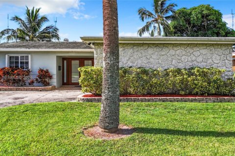 Villa ou maison à Miramar, Floride 2 chambres, 125.42 m2 № 2435294