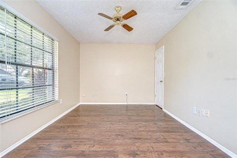 Casa en venta en Brandon, Florida, 4 dormitorios, 184.41 m2 № 1902461 - foto 19