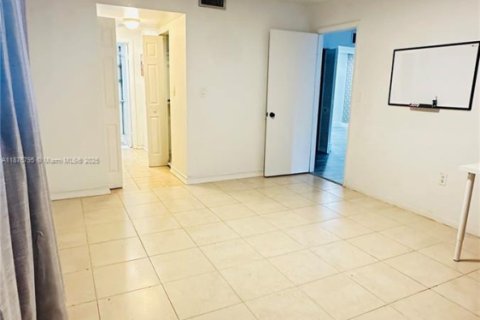 Condominio en venta en Plantation, Florida, 2 dormitorios, 100.33 m2 № 1930002 - foto 8