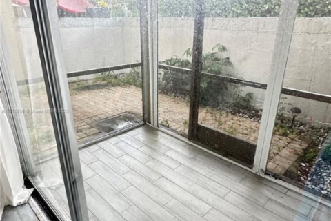 Condominio en venta en Plantation, Florida, 2 dormitorios, 100.33 m2 № 1930002 - foto 5