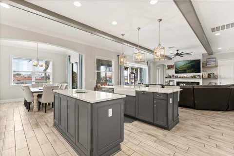 Casa en venta en Winter Garden, Florida, 6 dormitorios, 447.51 m2 № 2148799 - foto 16