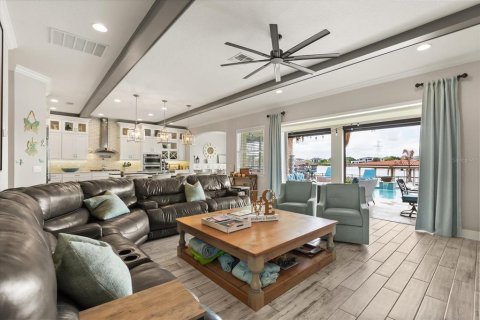 Casa en venta en Winter Garden, Florida, 6 dormitorios, 447.51 m2 № 2148799 - foto 9