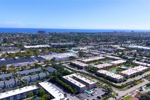 Condominio en venta en Deerfield Beach, Florida, 2 dormitorios, 100.33 m2 № 2010062 - foto 24