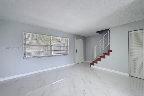 Condominio en venta en Deerfield Beach, Florida, 2 dormitorios, 100.33 m2 № 2010062 - foto 3