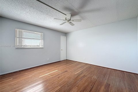 Condominio en venta en Deerfield Beach, Florida, 2 dormitorios, 100.33 m2 № 2010062 - foto 16
