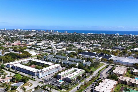 Condominio en venta en Deerfield Beach, Florida, 2 dormitorios, 100.33 m2 № 2010062 - foto 22