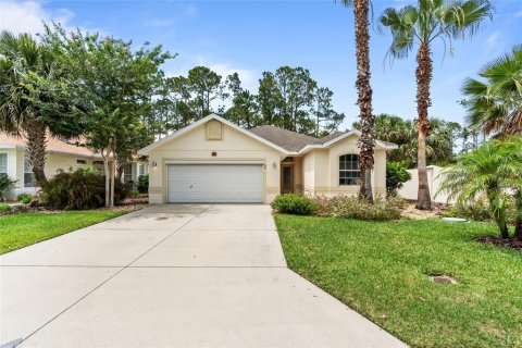 House in Palm Coast, Florida 2 bedrooms, 154.87 sq.m. № 1780761 - photo 1