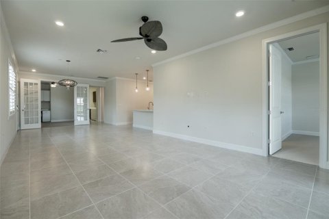 Villa ou maison à louer à Sarasota, Floride: 2 chambres, 143.81 m2 № 2339081 - photo 19