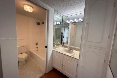 Condo in Sunny Isles Beach, Florida, 1 bedroom  № 1844178 - photo 28