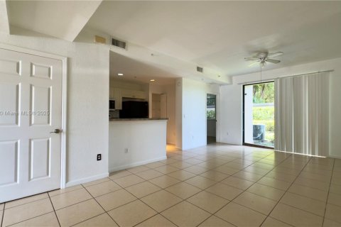 Copropriété à louer à Riviera Beach, Floride: 2 chambres, 79.43 m2 № 1953105 - photo 2