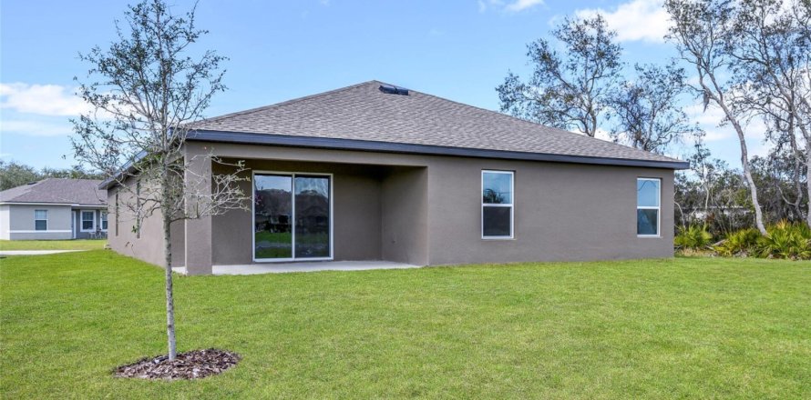 House in Fort Pierce, Florida 4 bedrooms, 171.96 sq.m. № 1172273