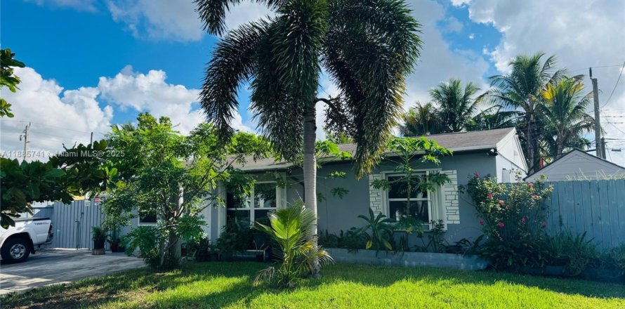 Casa en North Lauderdale, Florida 2 dormitorios, 74.32 m2 № 1941821