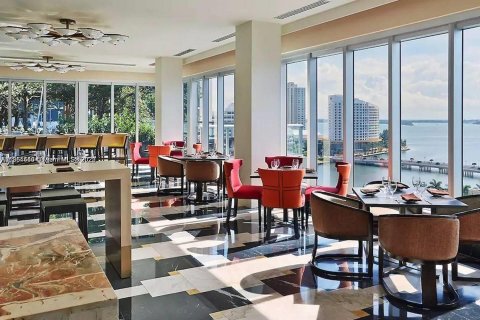 Condominio en venta en Miami, Florida, 2 dormitorios, 125.14 m2 № 1890126 - foto 12