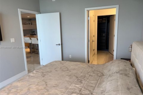 Condo in North Miami Beach, Florida, 2 bedrooms № 2152692 - photo 10