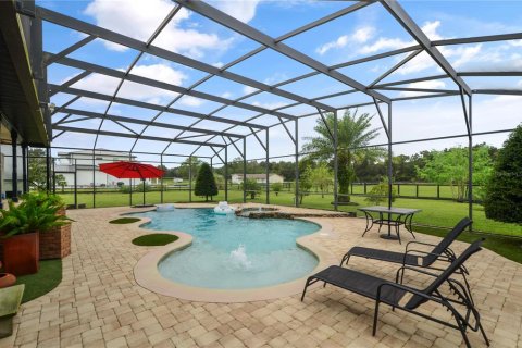 Casa en venta en Apopka, Florida, 4 dormitorios, 298.68 m2 № 1393889 - foto 2