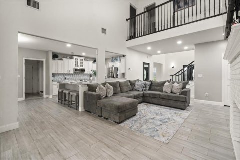 Casa en venta en Apopka, Florida, 4 dormitorios, 298.68 m2 № 1393889 - foto 5