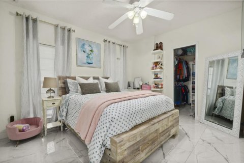 Casa en venta en Apopka, Florida, 4 dormitorios, 298.68 m2 № 1393889 - foto 22