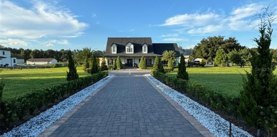 Casa en Apopka, Florida 4 dormitorios, 298.68 m2 № 1393889