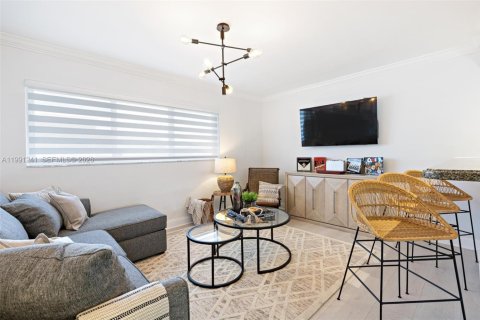 Casa en alquiler en Fort Lauderdale, Florida, 3 dormitorios, 168.8 m2 № 2057495 - foto 7