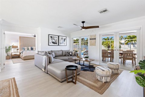 Casa en alquiler en Fort Lauderdale, Florida, 3 dormitorios, 168.8 m2 № 2057495 - foto 3