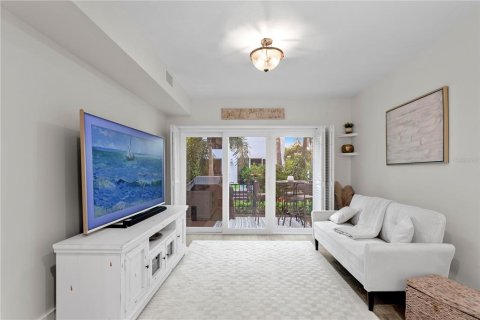 Townhouse in Tampa, Florida 3 bedrooms, 189.43 sq.m. № 1855824 - photo 27