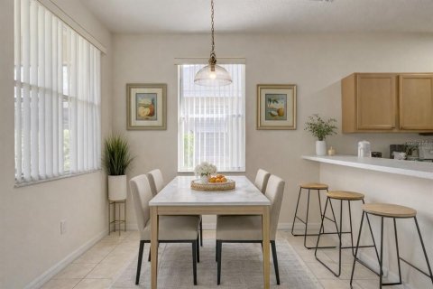 House in Haines City, Florida 5 bedrooms, 252.23 sq.m. № 2166024 - photo 17
