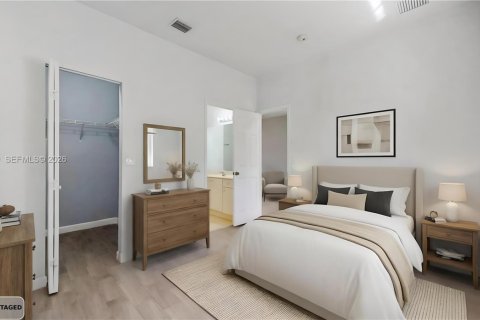 Condo in Homestead, Florida, 3 bedrooms  № 2402459 - photo 7