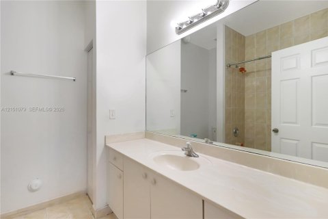 Condo in Homestead, Florida, 3 bedrooms  № 2402459 - photo 9