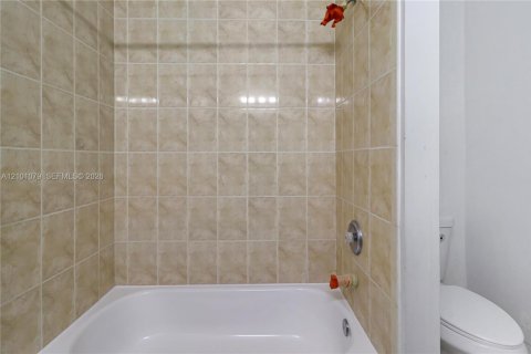 Condo in Homestead, Florida, 3 bedrooms  № 2402459 - photo 10