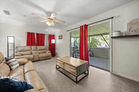 Casa en venta en Orlando, Florida, 3 dormitorios, 132.94 m2 № 1918226 - foto 6