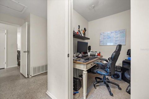 Casa en venta en Orlando, Florida, 3 dormitorios, 132.94 m2 № 1918226 - foto 12