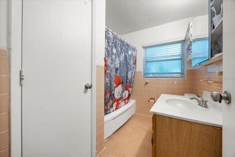 Casa en venta en Orlando, Florida, 3 dormitorios, 132.94 m2 № 1918226 - foto 15
