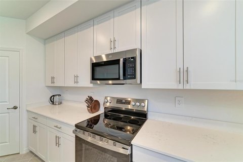 Copropriété à louer à Venice, Floride: 3 chambres, 167.22 m2 № 2420033 - photo 17