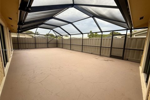 Townhouse in Palm Beach Gardens, Florida 3 bedrooms, 118.54 sq.m. № 1953729 - photo 29