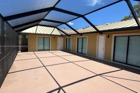 Townhouse in Palm Beach Gardens, Florida 3 bedrooms, 118.54 sq.m. № 1953729 - photo 26