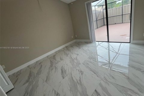 Townhouse in Palm Beach Gardens, Florida 3 bedrooms, 118.54 sq.m. № 1953729 - photo 24