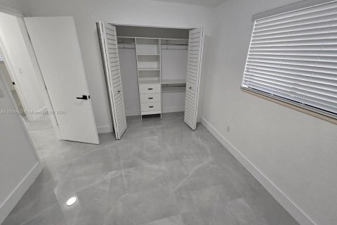 Villa ou maison à louer à Cutler Bay, Floride: 4 chambres, 122.54 m2 № 1971357 - photo 17