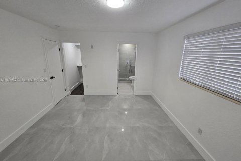 Villa ou maison à louer à Cutler Bay, Floride: 4 chambres, 122.54 m2 № 1971357 - photo 14