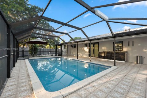 Villa ou maison à louer à Cutler Bay, Floride: 4 chambres, 122.54 m2 № 1971357 - photo 30