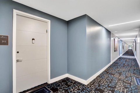 Condo in Delray Beach, Florida, 2 bedrooms  № 2177532 - photo 17