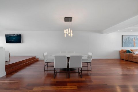 Condo in Fort Lauderdale, Florida, 2 bedrooms № 2391976 - photo 11