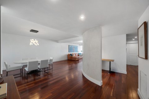 Condo in Fort Lauderdale, Florida, 2 bedrooms № 2391976 - photo 10