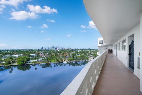 Condo in Fort Lauderdale, Florida, 2 bedrooms № 2391976 - photo 26