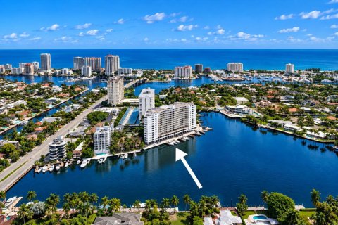 Condo in Fort Lauderdale, Florida, 2 bedrooms  № 2391976
