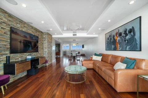 Condo in Fort Lauderdale, Florida, 2 bedrooms № 2391976 - photo 16