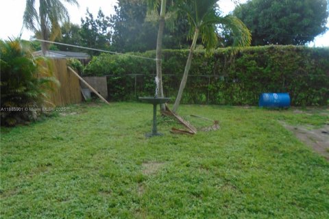 Casa en venta en Hollywood, Florida, 4 dormitorios, 121.7 m2 № 1932753 - foto 15